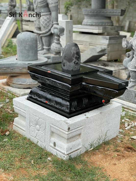 Sri Lingam Hindu God
